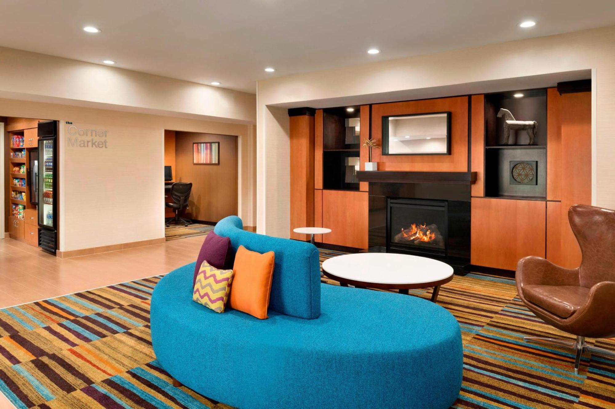 Fairfield Inn & Suites Hartford Manchester Exterior foto