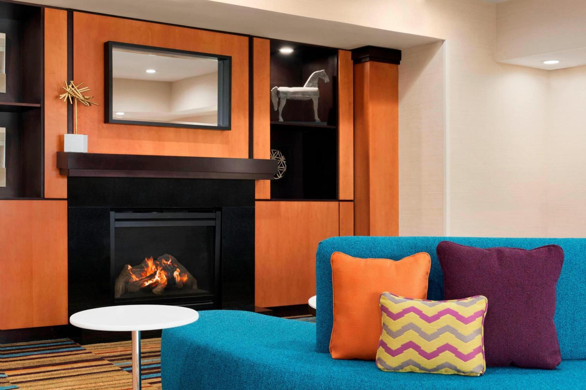 Fairfield Inn & Suites Hartford Manchester Exterior foto
